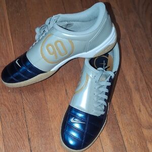 NIKE T90 III MEN INDOOR SOCCER SHOES SIZE 10.5